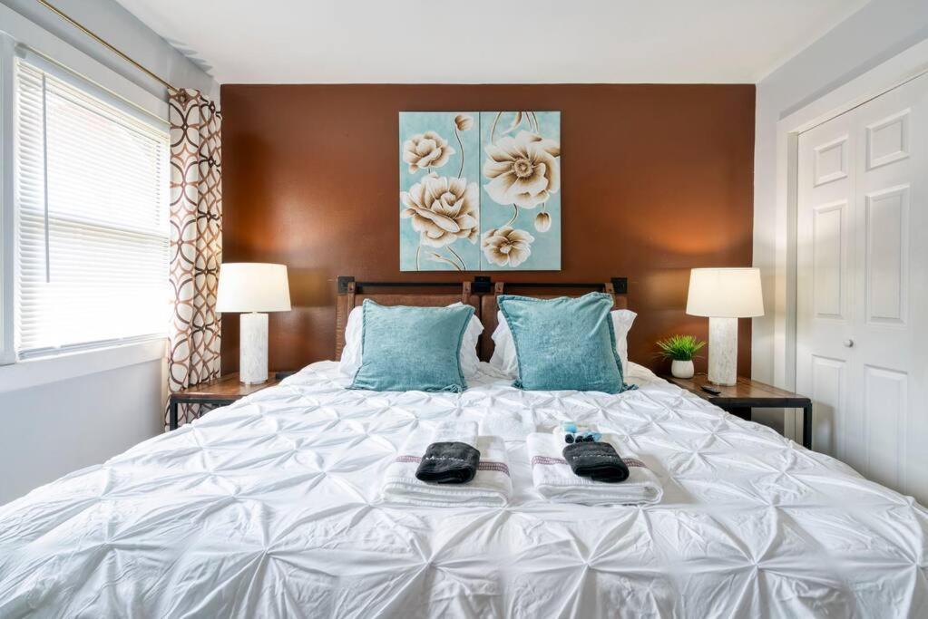 2Br 1Ba Duplex House King Beds Great For Small Groups Close To All Uptown Charlotte Attractions 외부 사진