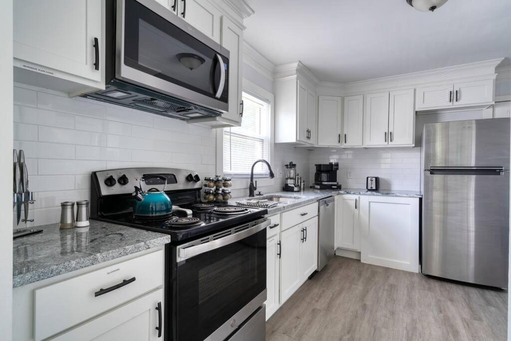2Br 1Ba Duplex House King Beds Great For Small Groups Close To All Uptown Charlotte Attractions 외부 사진