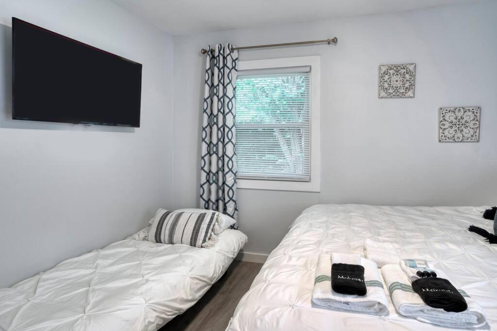 2Br 1Ba Duplex House King Beds Great For Small Groups Close To All Uptown Charlotte Attractions 외부 사진